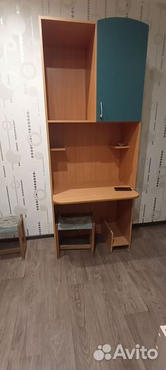 Диван, кровать, компьютерный стол, шкаф