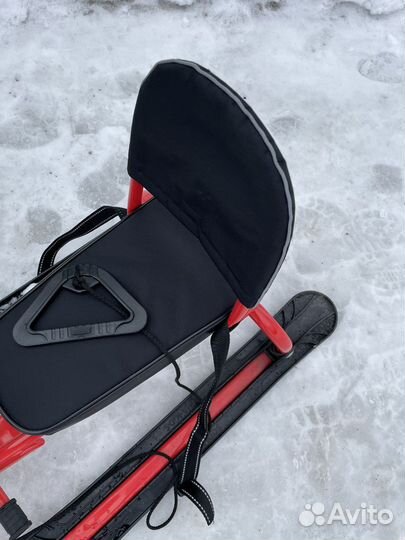 Детский снегокат со спинкой