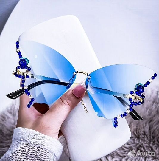 Очки, очень красивые (бабочка)