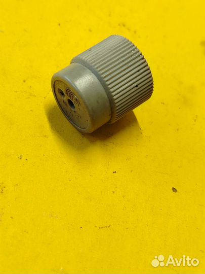 Колпачок клапана кондиционера chevrolet cruze 12 J