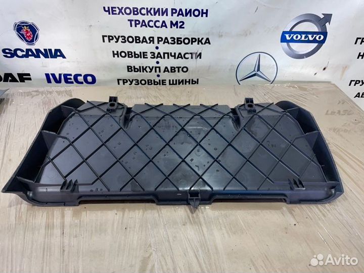 Панель кабины Mercedes-Benz