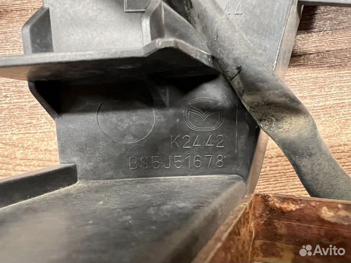 Фара противотуманная левая Mazda 3 BK 2002-2008