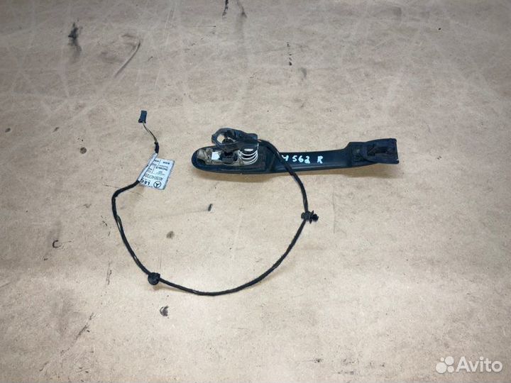 Ручка двери передняя правая Mercedes Vito W639