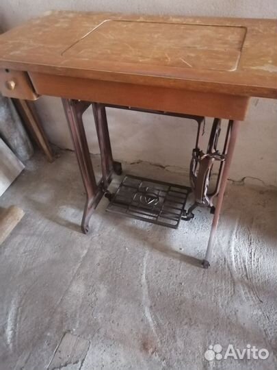 Станина чугунная от финской швейной машины Tikka