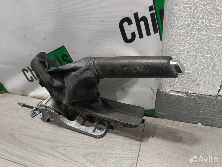 Подлокотник оригинал в сборе для Skoda Octavia A7