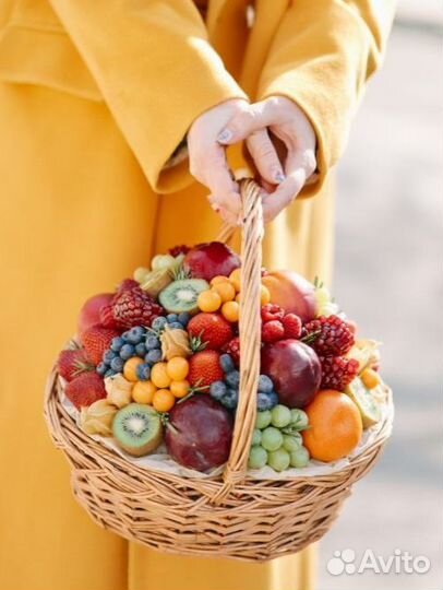 Фруктовая корзина подарок с доставкой