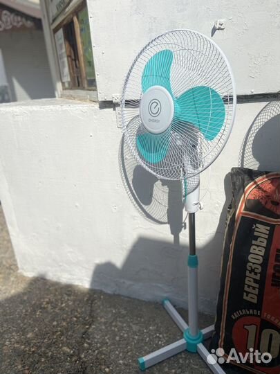 Вентилятор напольный, настольный