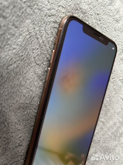 Телефон iPhone xs