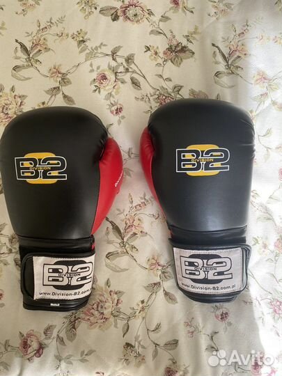 Боксерские перчатки 12 oz