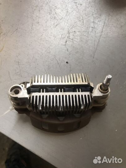 Диодный мост генератора honda civic 4d,5d