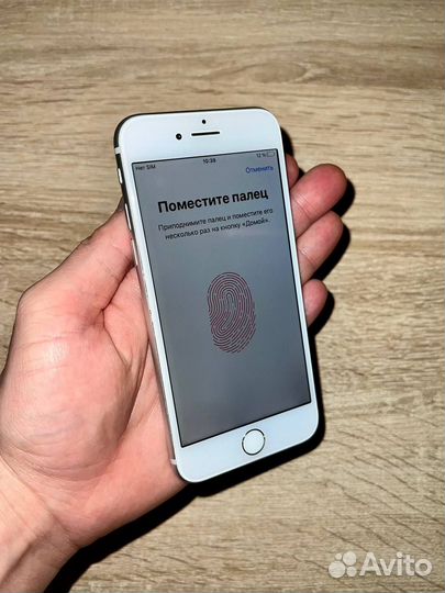 iPhone 8, 64 ГБ