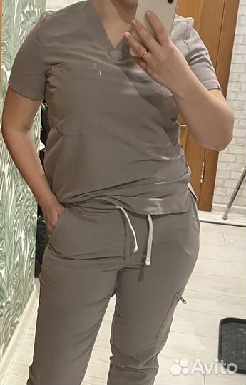 Медицинский костюм женский 40