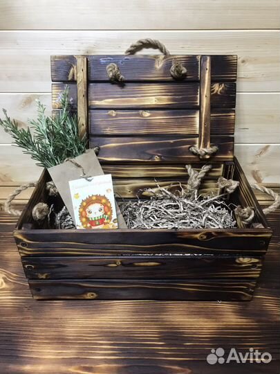 Ящик подарочный деревянный. Упаковка подарка