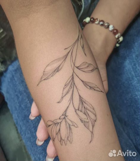 Модель на тату, татуаж, перманент