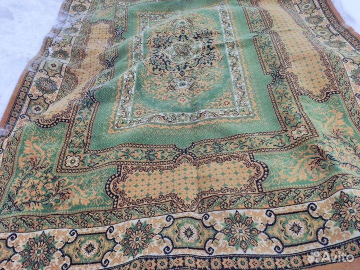 Ковер шерстяной 2 на 3 бу