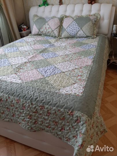 Покрывало на 2 х спальную кровать новое
