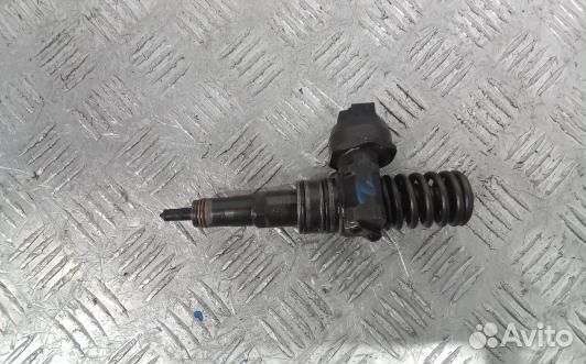 Форсунка дизельная audi A4 B7 (7DN34AL02)