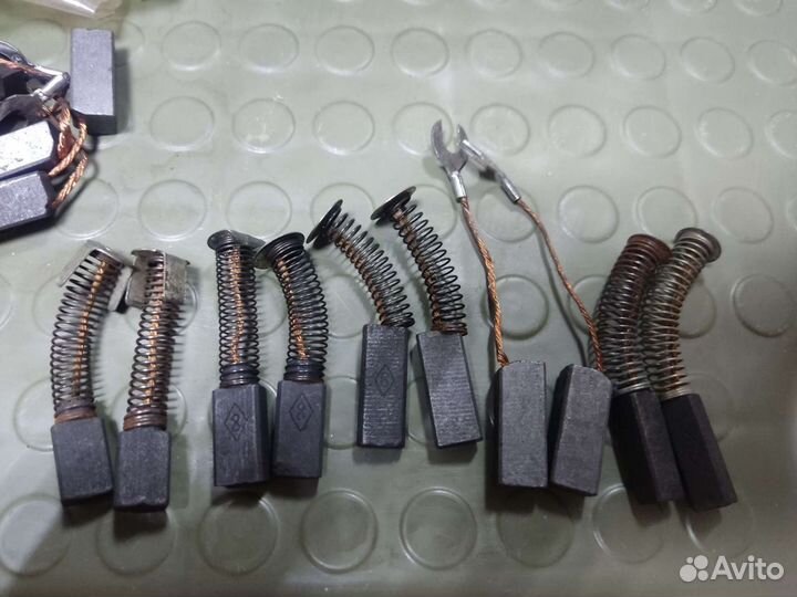 Щетки угольные графитовые