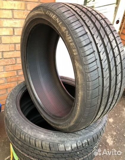 Grenlander L-Zeal56 265/40 R18 101W