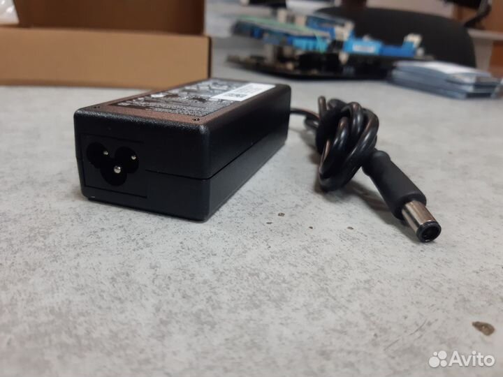 Блок питания для ноутбука dell 19.5V 3.34A