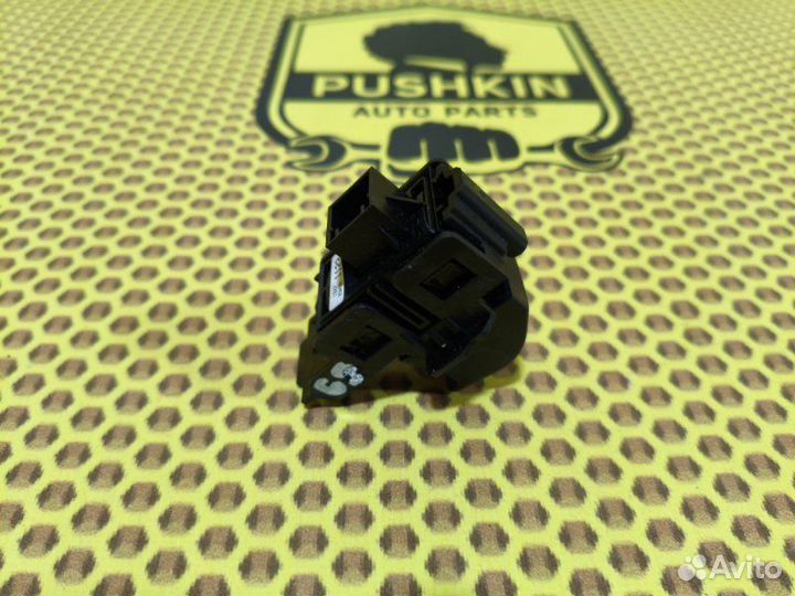 Кнопка стояночного тормоза Opel Insignia JT69