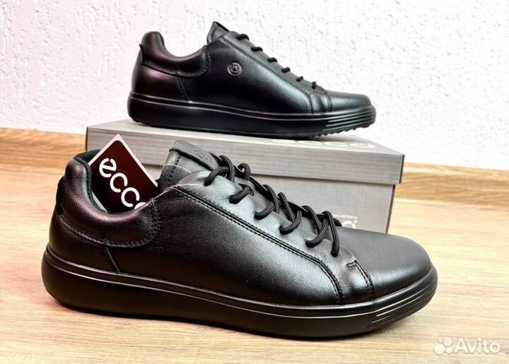 Кроссовки Ecco стильные