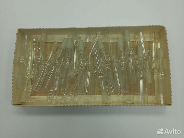 Стеклянная пипетка