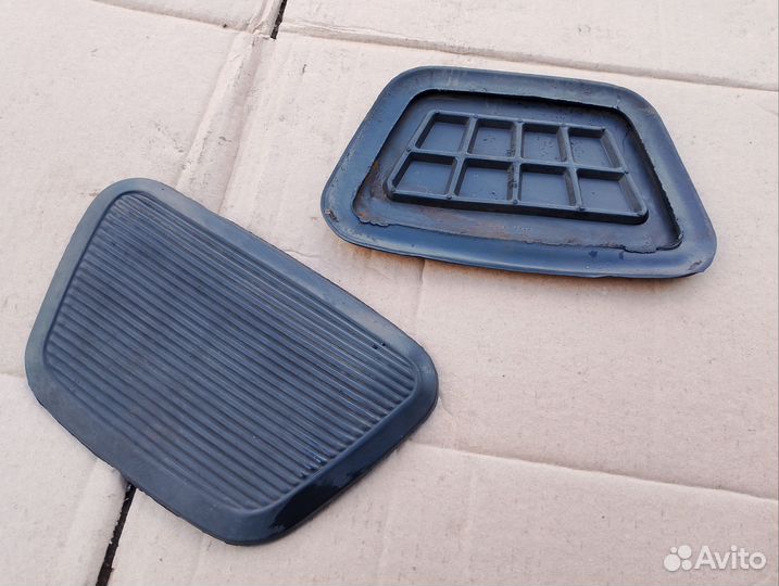 Накладки на бензобак, нигрипсы мотоцикла иж3, иж4