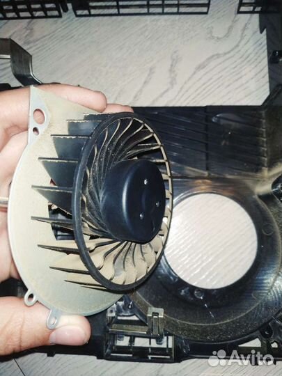 Чистка PS4 от пыли fat pro slim. Замена термопасты