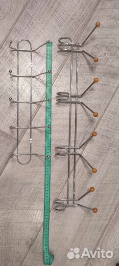 Вешалка металлическая настенная