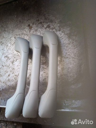 Ручки обшивки потолка Рено Логан