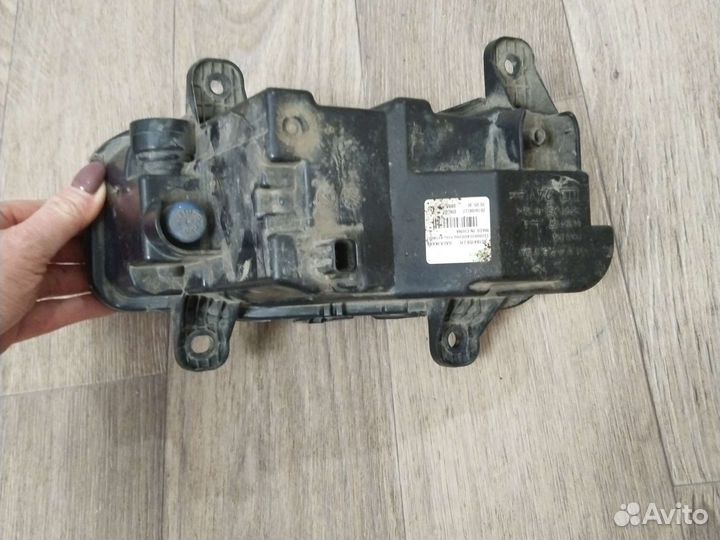 Фара противотуманная левая Gac GS8