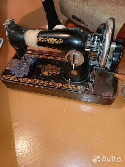 Швейная машина