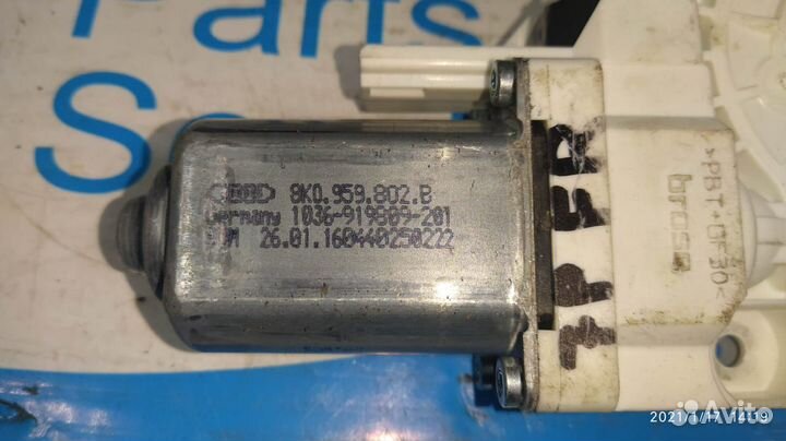 Мотор переднего правого стекла VW Touareg 7P 10-18