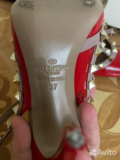 Босоножки Valentino 37 р