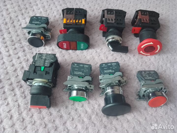 Автоматические выключатели, реле, кнопки