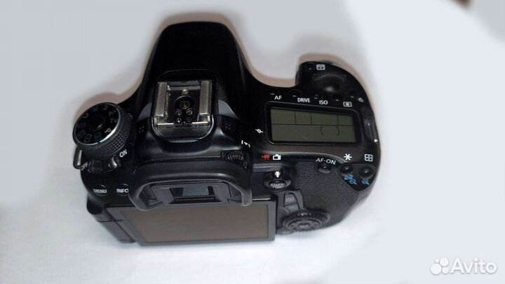 Зеркальный фотоаппарат canon 70d