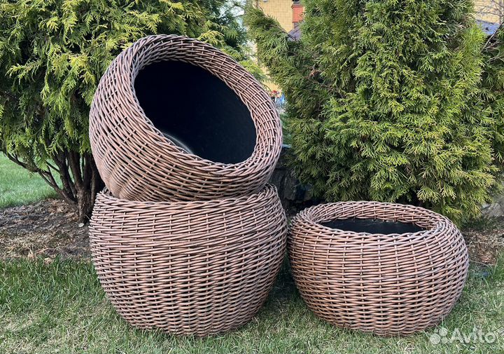 Большие напольные кашпо