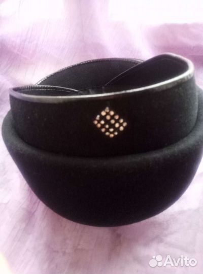 Кепи берет женский. шерсть.58 размер новый