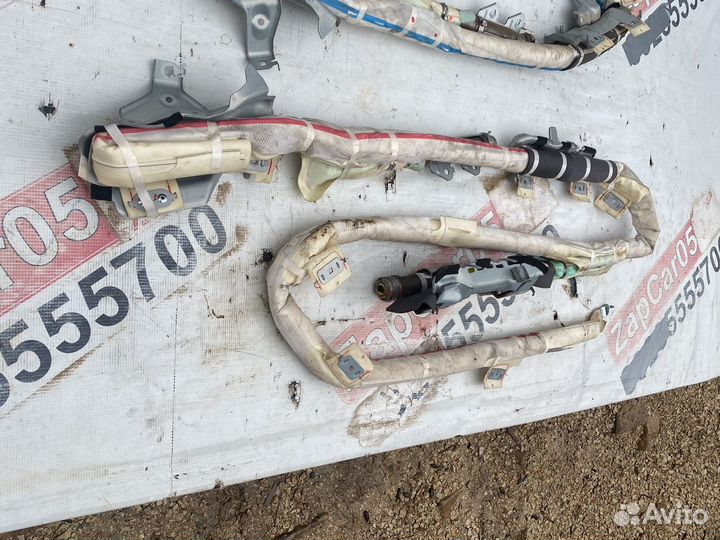 Land Cruiser 200 шторка безопасности правая