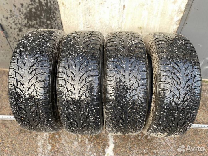 Nokian Tyres Hakkapeliitta 9 SUV 265/65 R17