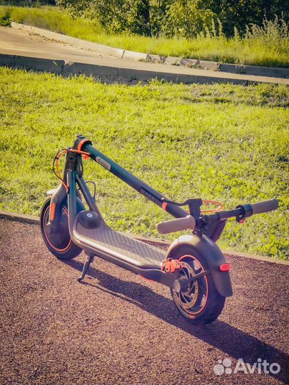 Электросамокат Ninebot kickscooter F40