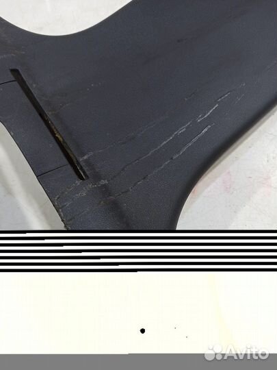 Обшивка центральной стойки(левая нижняя)