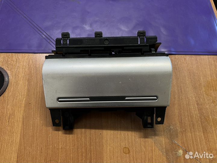 Пепельница Audi A4 B6 8e0857951h