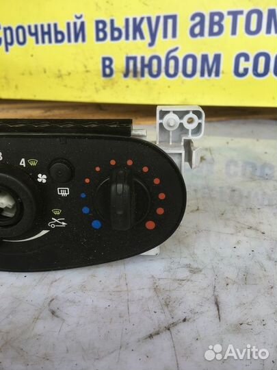 Блок управления печкой Renault Sandero