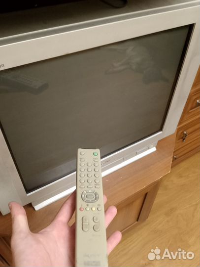 Телевизор Sony trinitron