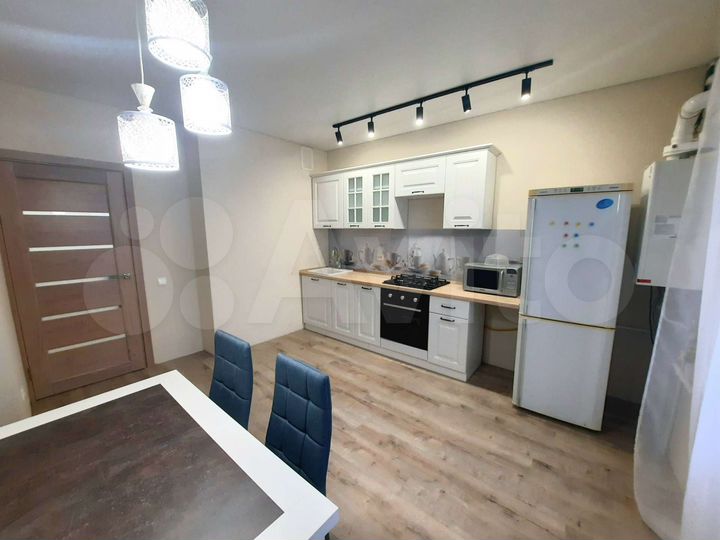 2-к. квартира, 58,6 м², 22/28 эт.