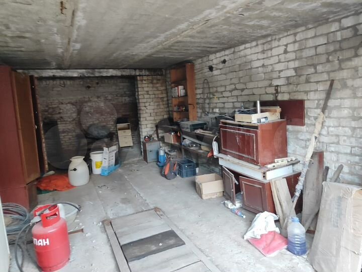 Гараж, > 30 м²