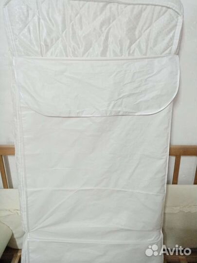 Детская кроватка с продольным маятником