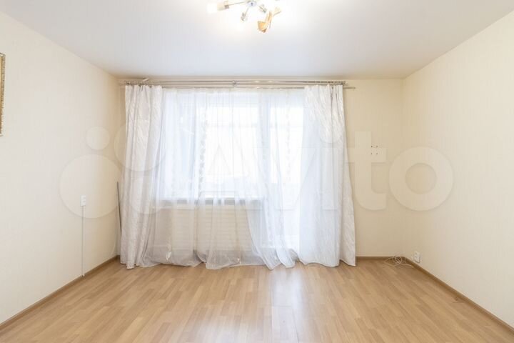 2-к. квартира, 50 м², 1/5 эт.